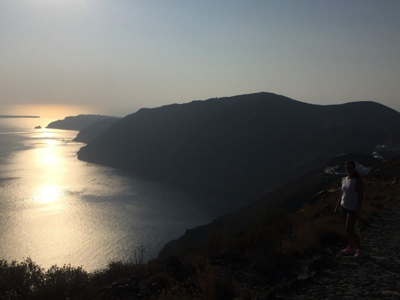 Cliff walk santorini